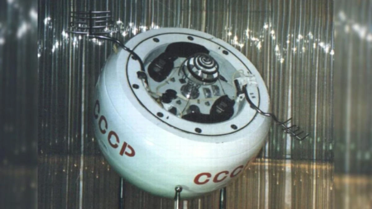 Soviet-era spacecraft due to crash back to Earth this week