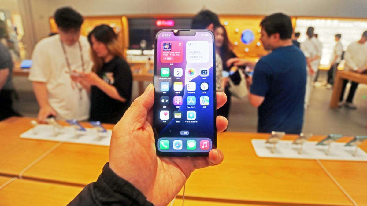 iPhone 16e: the cheapest plans for Apple’s latest device