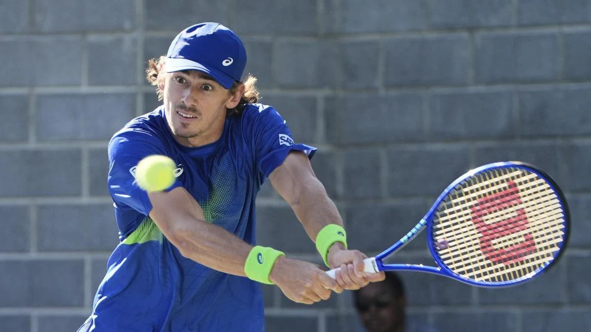 Alex de Minaur storms into US Open final 16 as only Aussie remaining