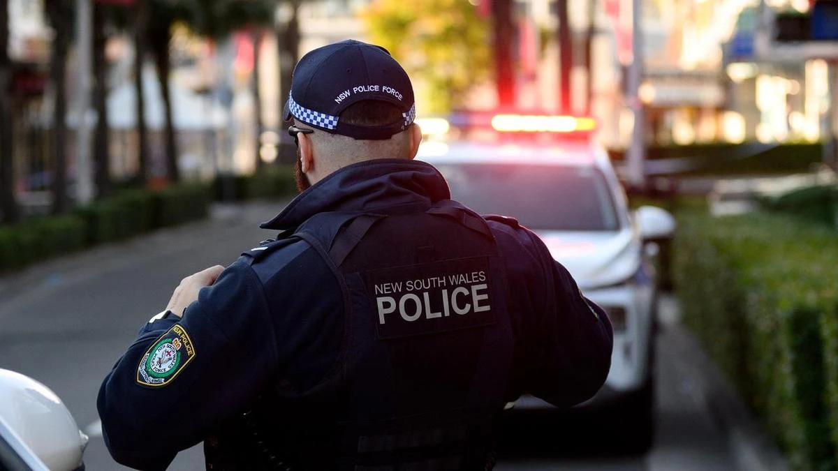 Man arrested after allegedly assaulting, threatening to kill woman