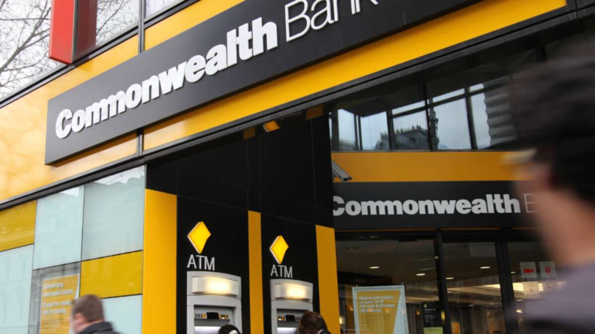 CommBank slammed for charging customers $3 to withdraw own money