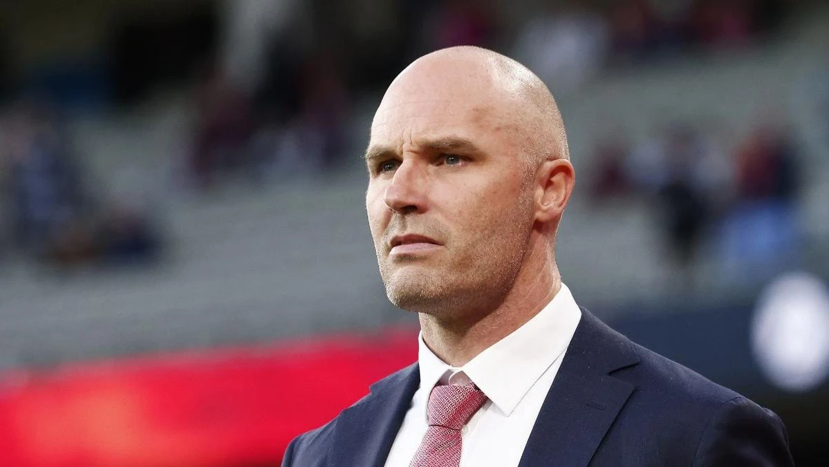 Geelong great jumps ships and accepts plum job at AFL