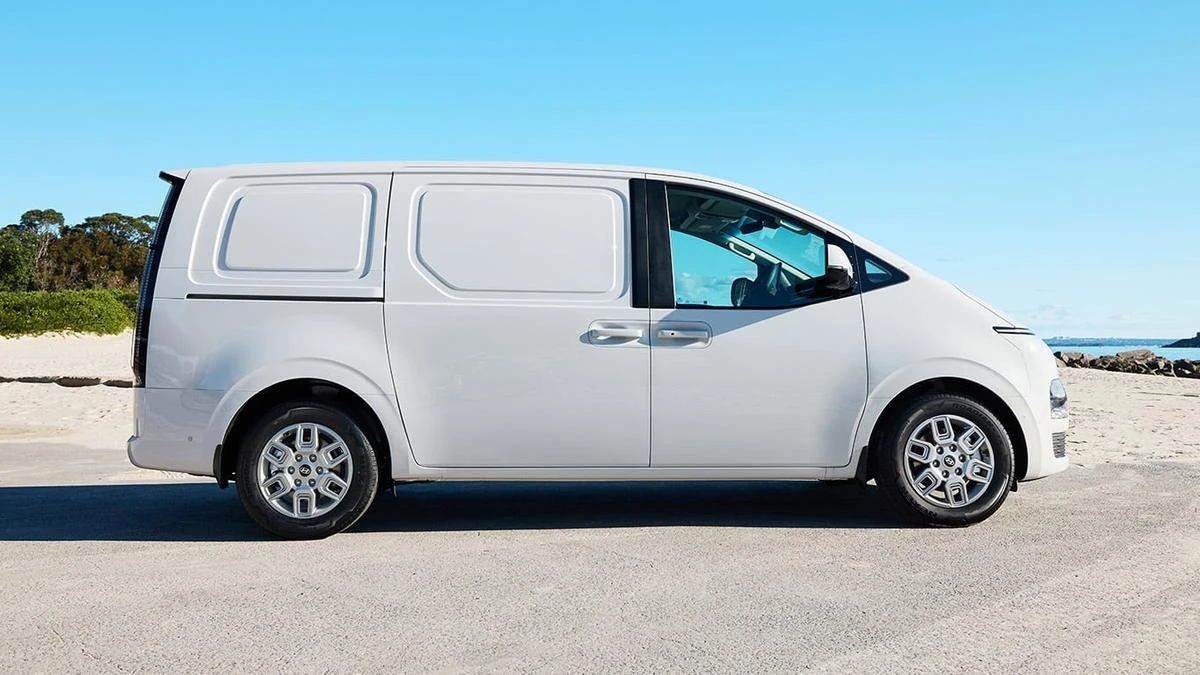 Hyundai Staria Hybrid can't tow – for now
