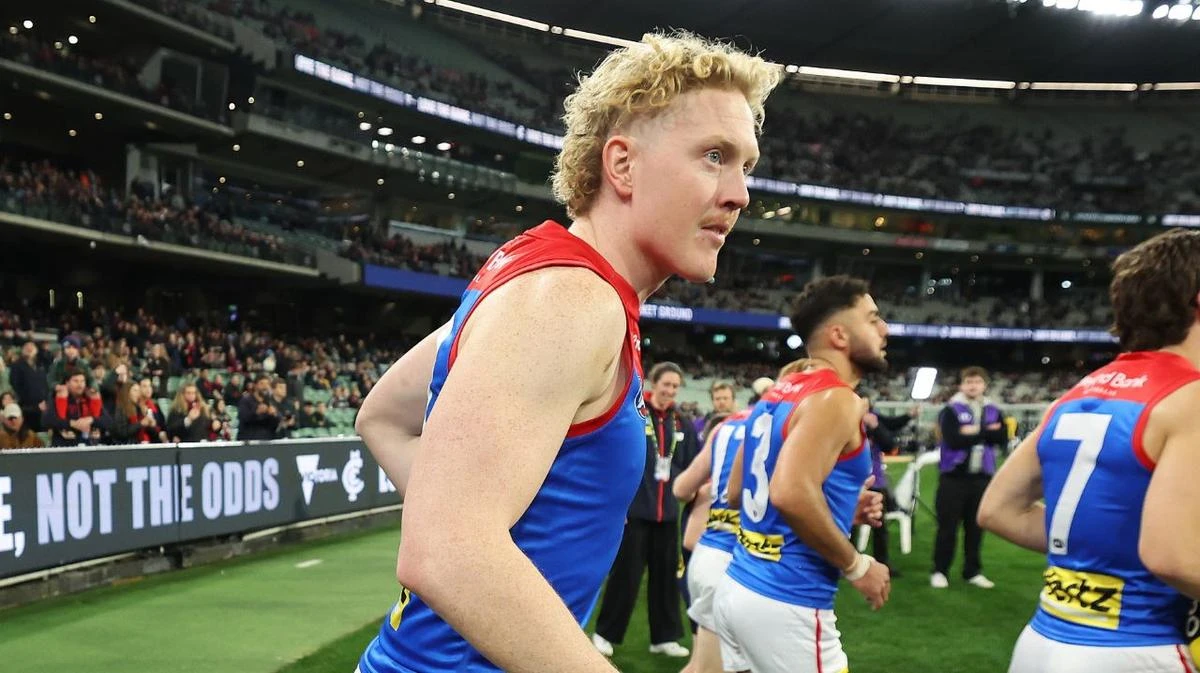 Fresh details emerge in Clayton Oliver’s home invasion