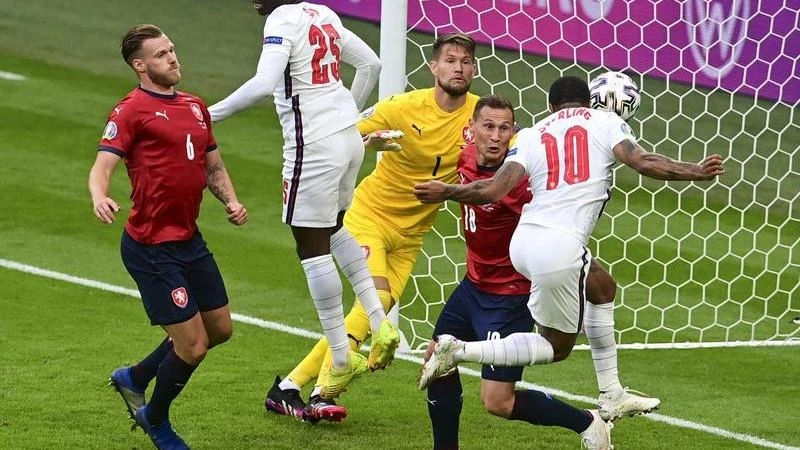SoccerEngland top Euro group with Czech win