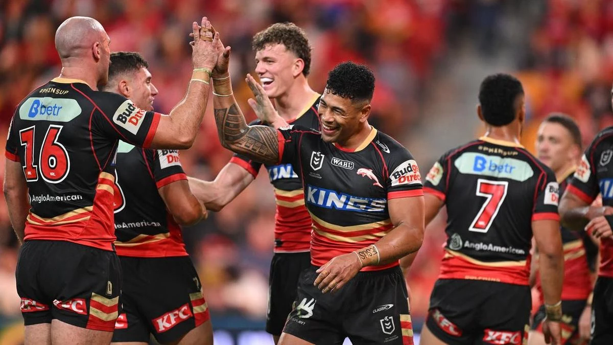 Records tumble as Dolphins inflict demolition on Dragons