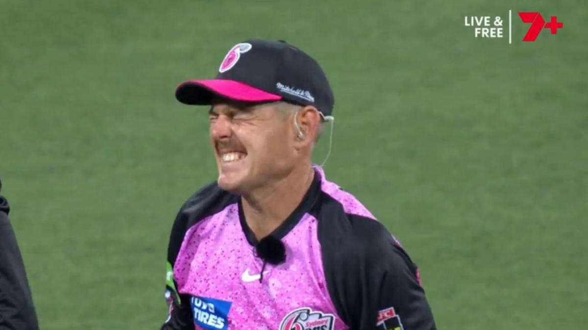 ‘Very concerning’ injury sours Sixers’ victory over Renegades