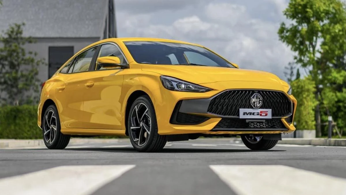 MG Australia cuts back 2025 MG 5 range