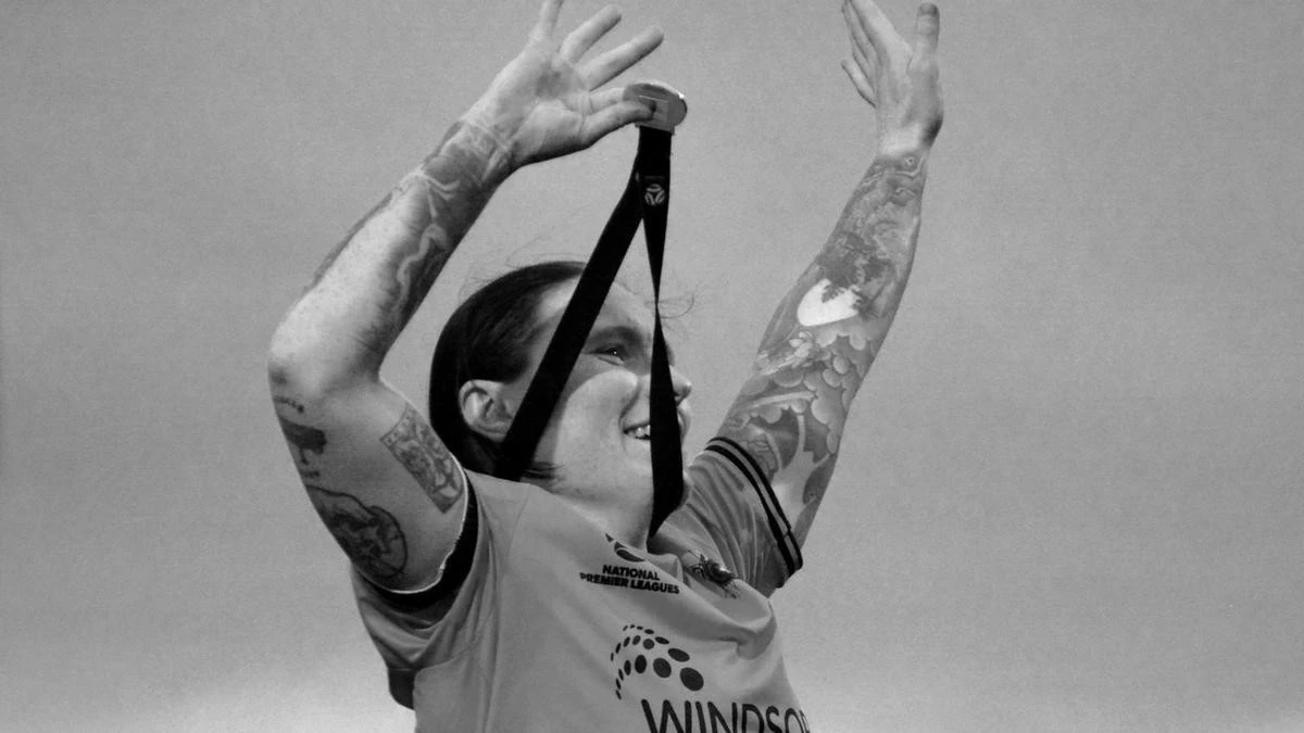 Community ‘heartbroken’ as Aussie footballer tragically dies