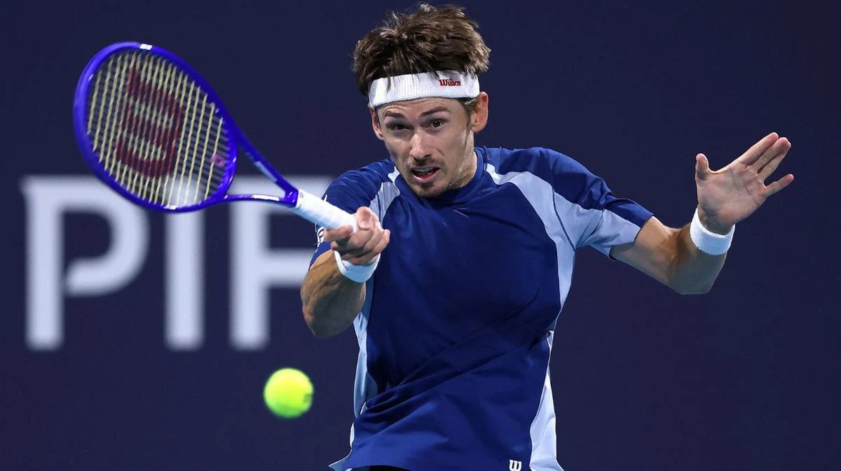 Alex de Minaur loses to old nemesis in Miami nightmare