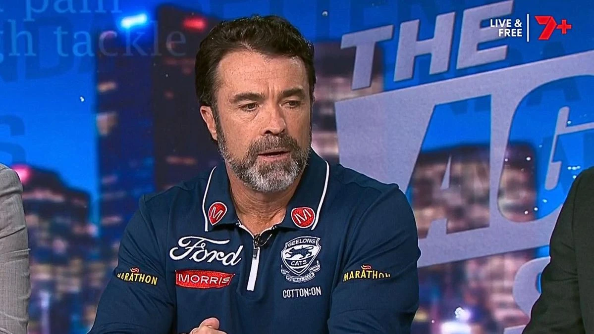 Chris Scott takes sides in simmering spat between old mates