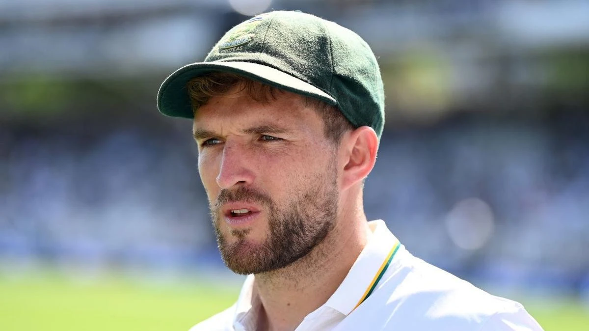 Captain’s ‘impressively selfless’ act divides cricket world