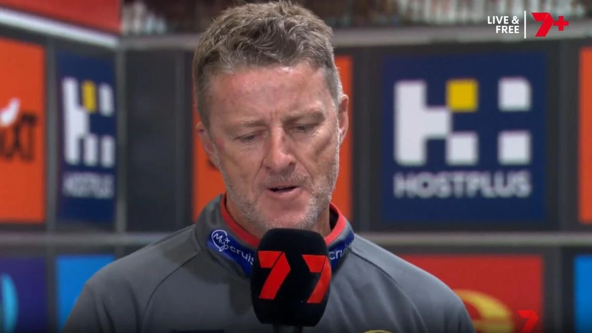 Damien Hardwick immediately hit with highly emotional question