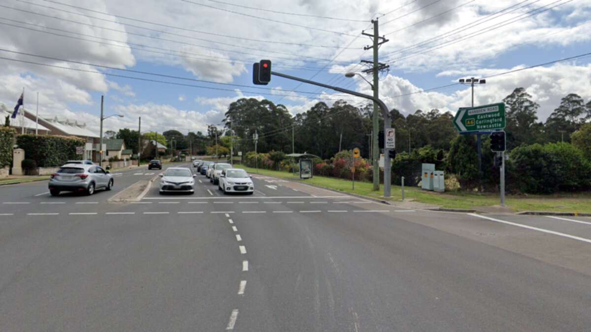 Mutli-car crash causing ‘very heavy’ traffic on Sydney road