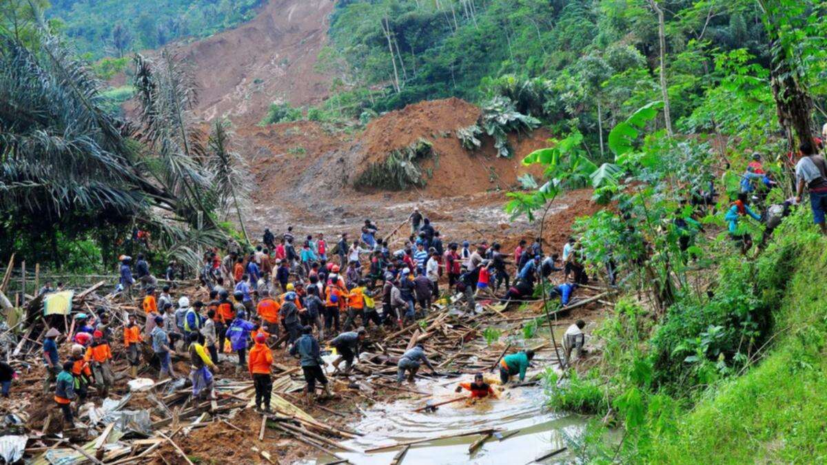 Landslide kills 16, injures 10 more in Indonesia