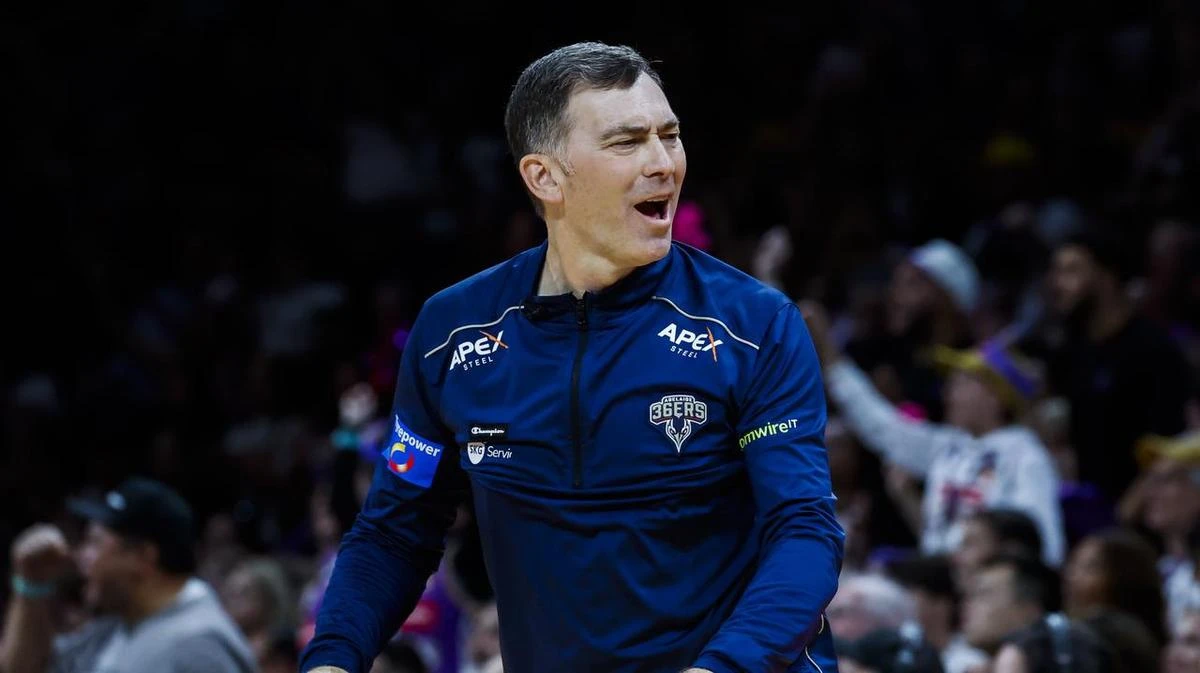 NBL coach blows up in ‘emotional’ post-match presser