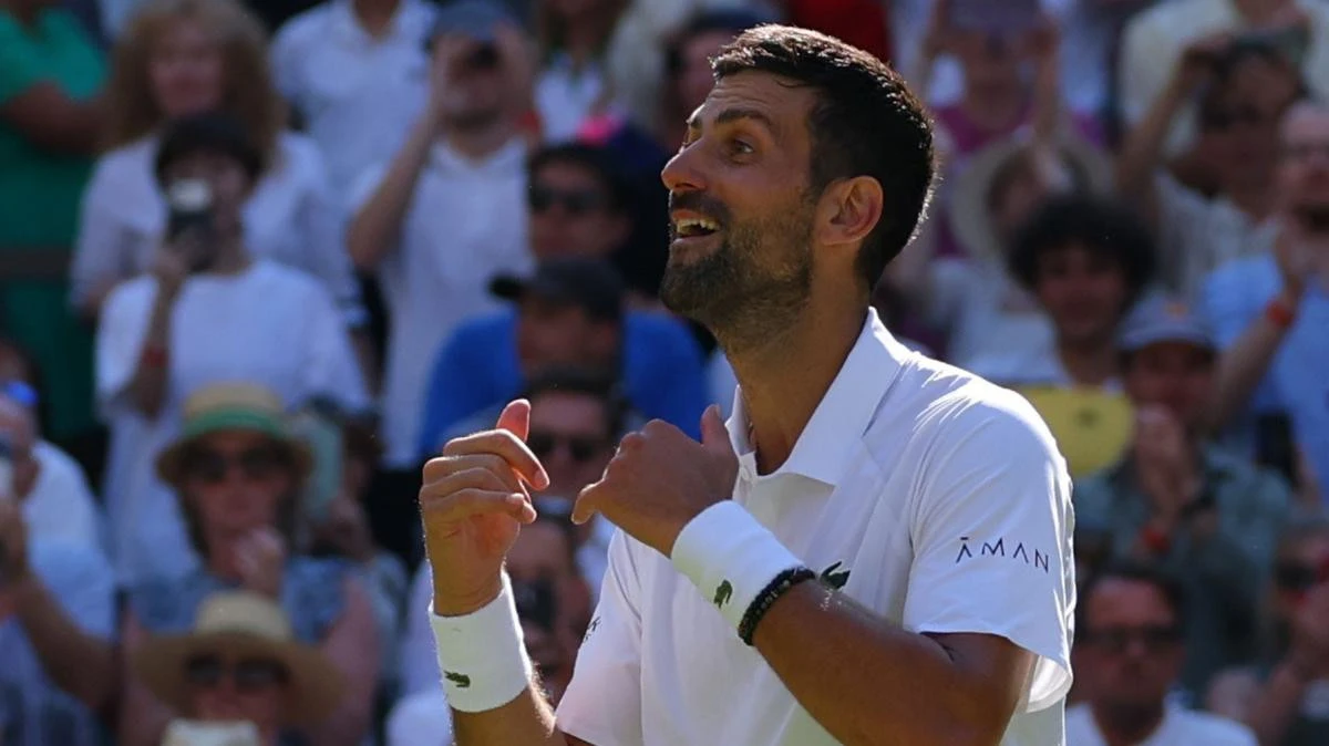 Novak issues Roger Federer challenge after awkward day in the sun