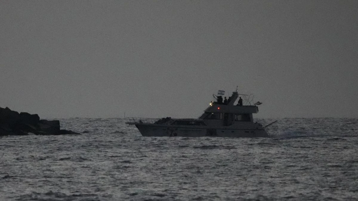 Israeli forces intercept Gaza-bound flotilla