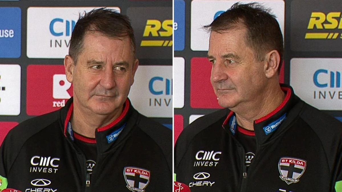 Ross Lyon shuts down journalist with overarching statement: ‘Enough’