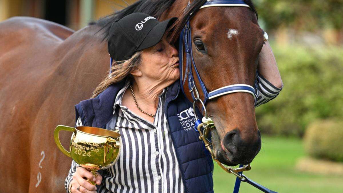 Melbourne Cup-winning trainer follows through on personal promise