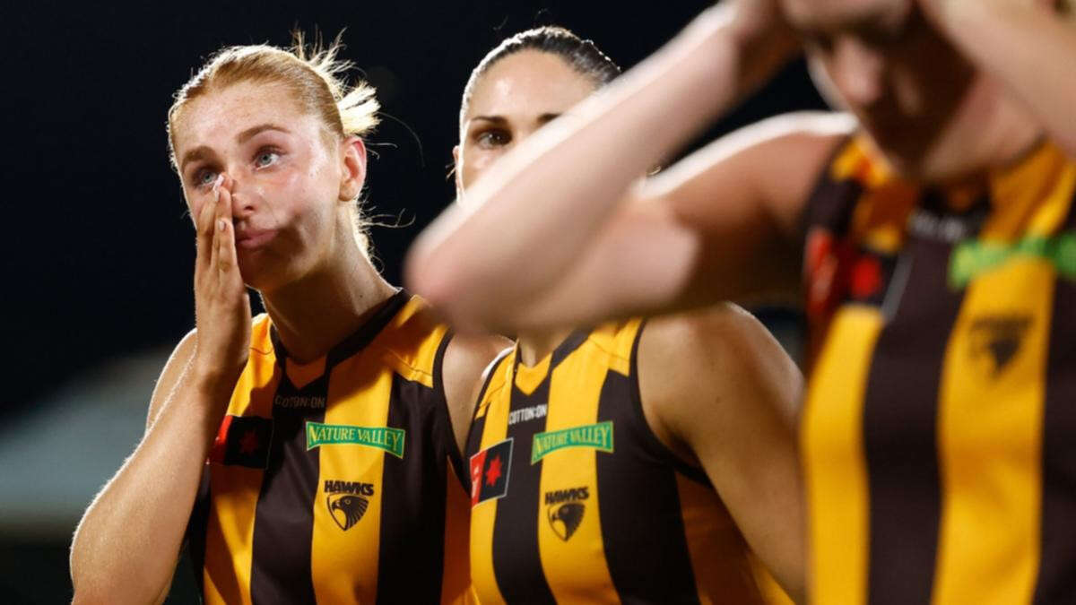 The 17 minutes that will haunt Hawthorn after AFLW finals disaster