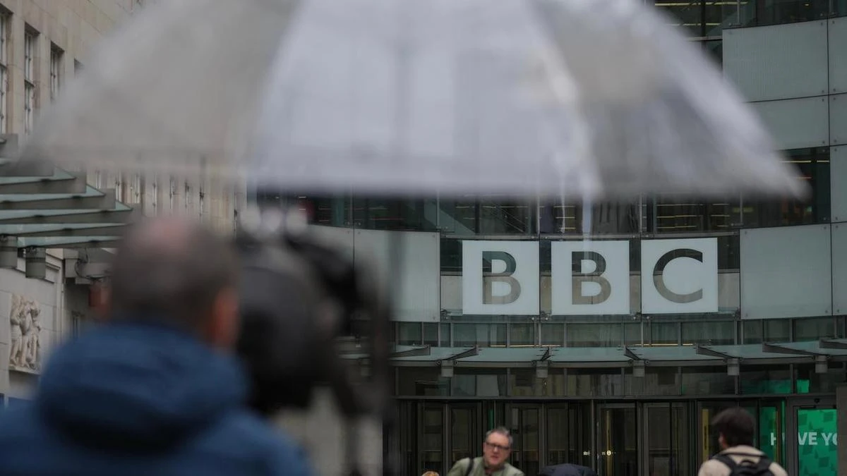 Trump threatens BBC with $1 billion lawsuit