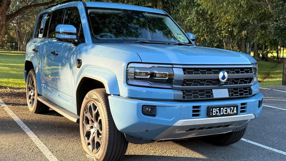 Top five large five-seat PHEV family SUVs in 2026