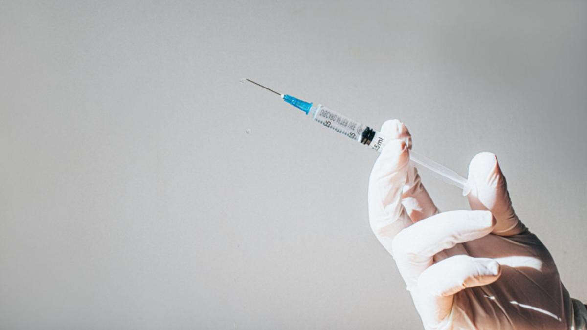 Sydney woman fighting for life after home botox injection leads to deadly infection