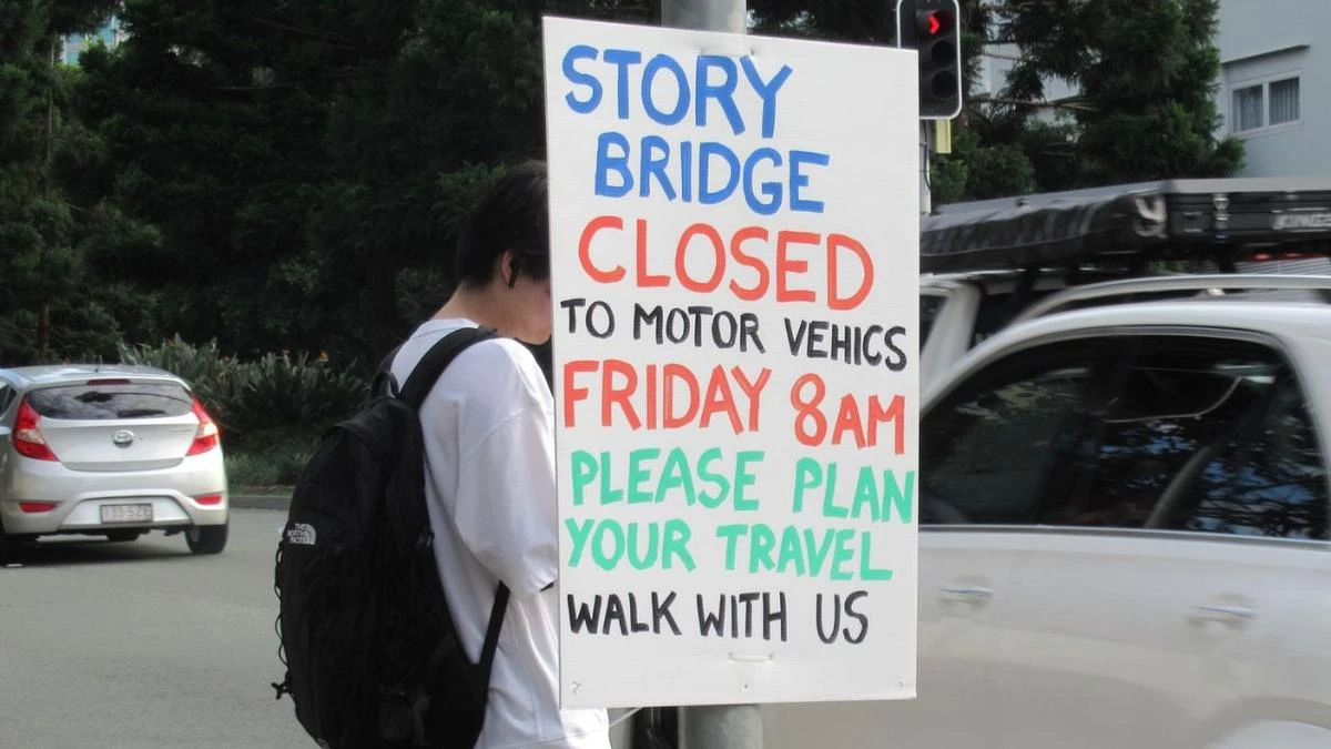 Tensions mount ahead of protest over famous bridge