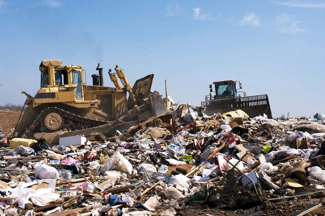 Food waste in US landfills produces emissions equal to 12 million cars
