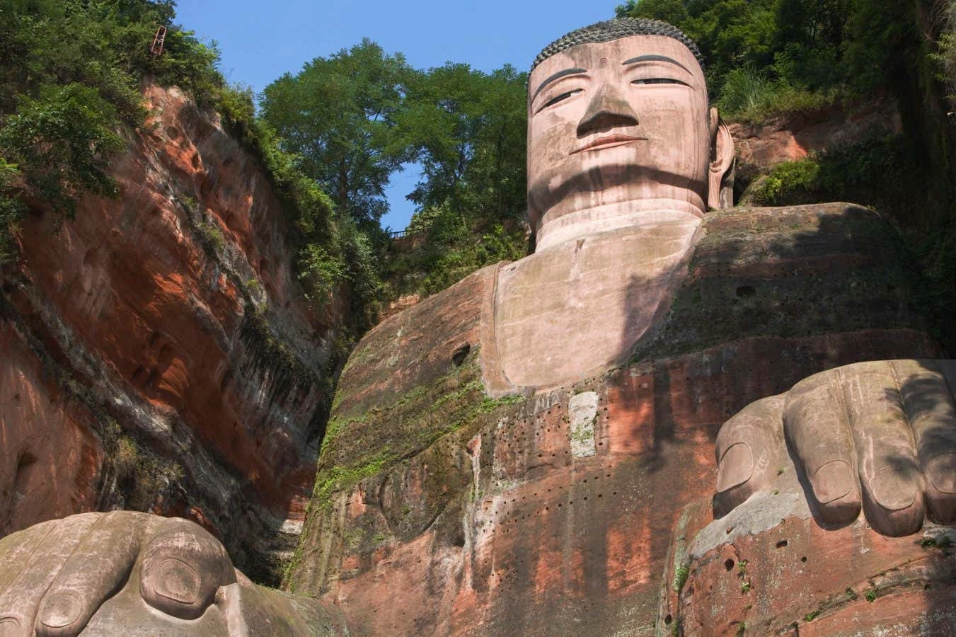 Layer of graphene could help protect statues and paintings from damage