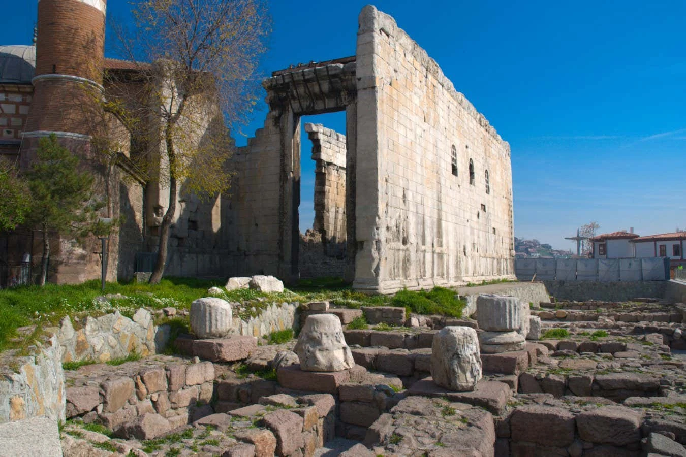 AI helps reconstruct damaged Latin inscriptions from the Roman Empire
