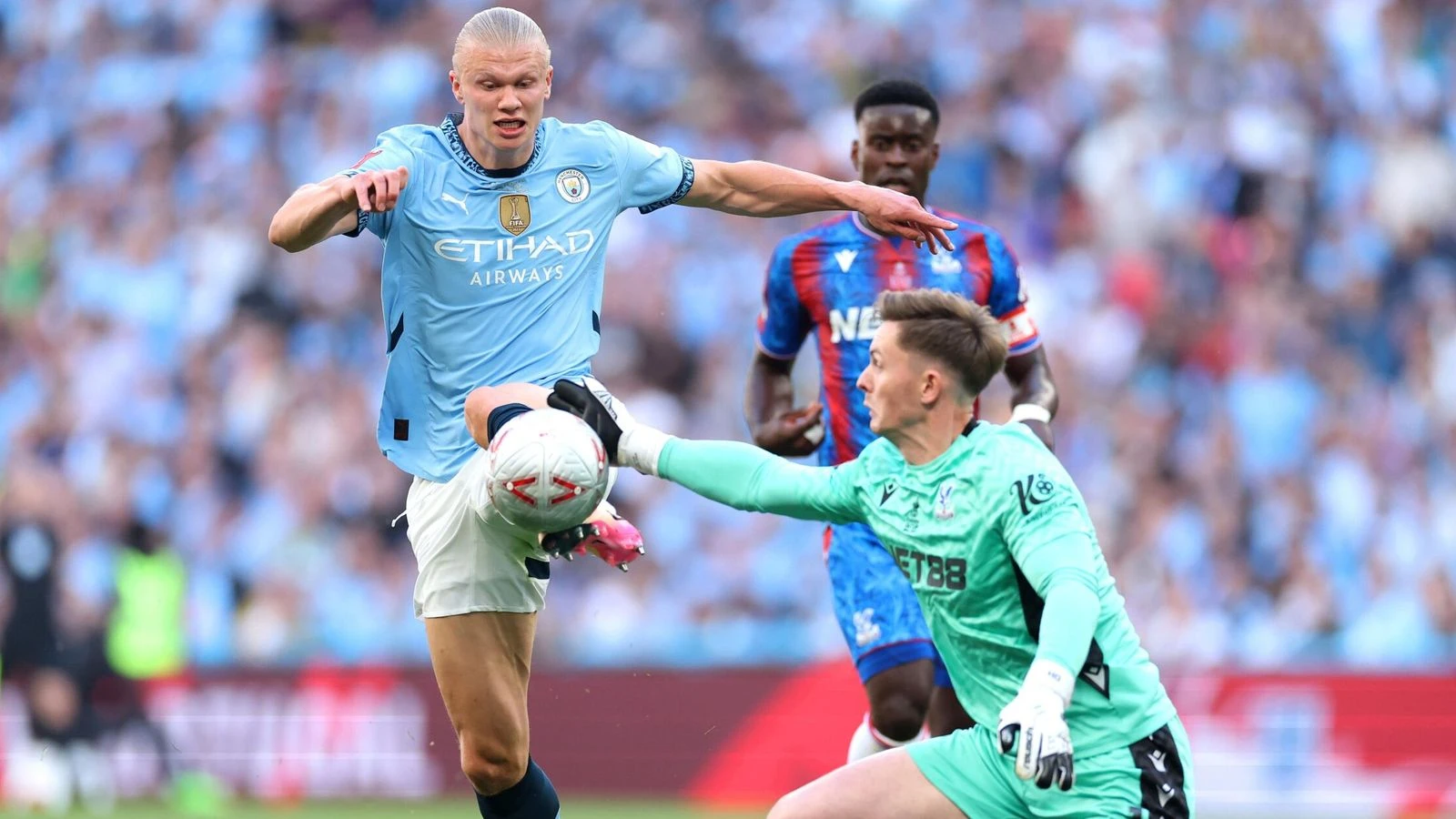 Ref Watch LIVE! Henderson handball, PL controversies analysed