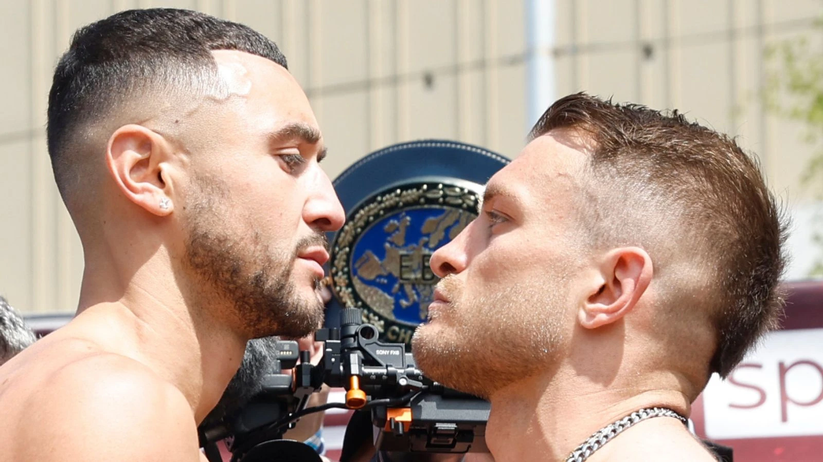 Simpson vs Zucco LIVE! Scotland's Hickey in undercard action