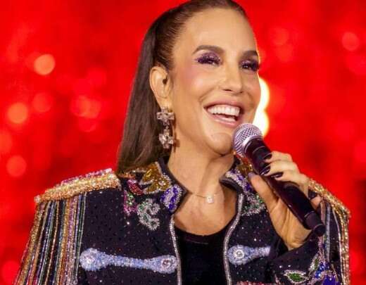 Ivete Sangalo revela segredo em show: âÃs vezes, transo comigo mesma!â