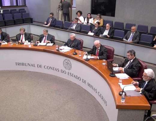 TCE-MG suspende entrega de gestÃ£o de escolas pÃºblicas para terceiro setor