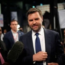 Quem Ã© JD Vance, o jovem senador de origem operÃ¡ria escolhido por Trump como vice