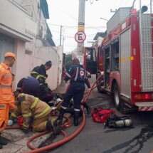 Homem morre em incÃªndio dentro de casa em cidade mineira