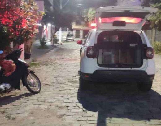 LadrÃ£o preso ao tentar furtar moto e alarme disparar