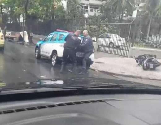 PM apura conduta de agentes durante prisÃ£o de motoboy no Rio