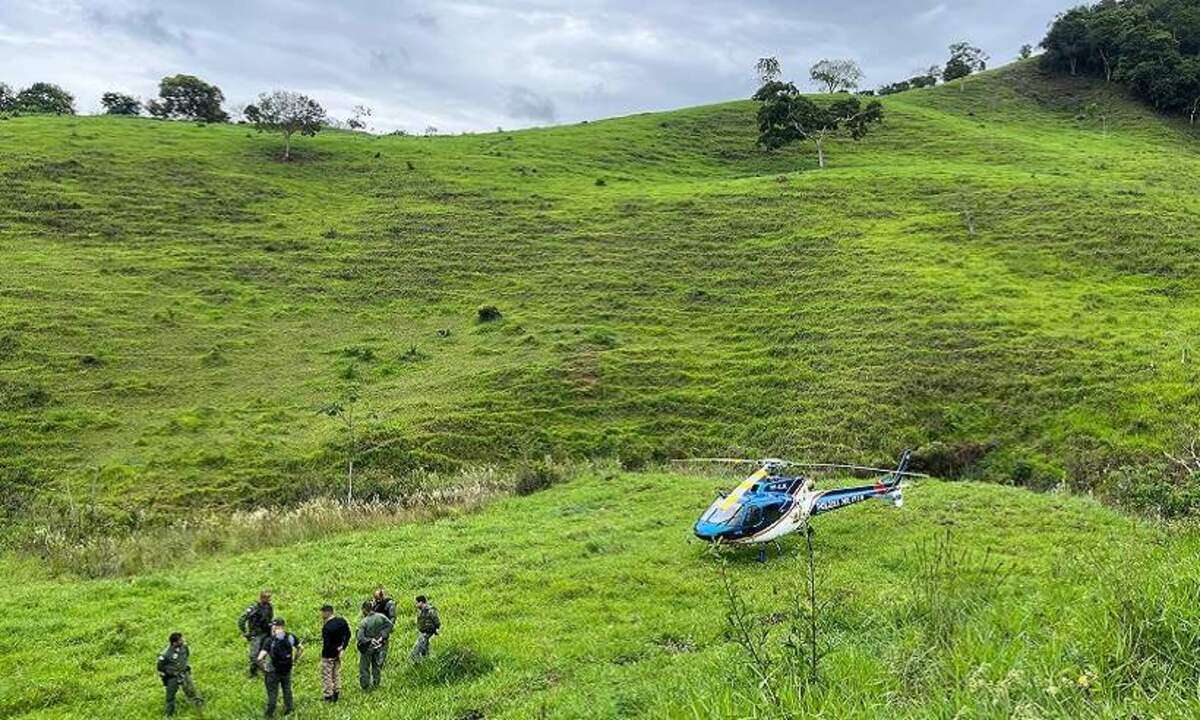 DenÃºncia leva PM a esconderijo de homem com mandado de prisÃ£o por estupro