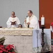 Dom Walmor pede que fiÃ©is busquem a reconciliaÃ§Ã£o durante a Missa de Natal