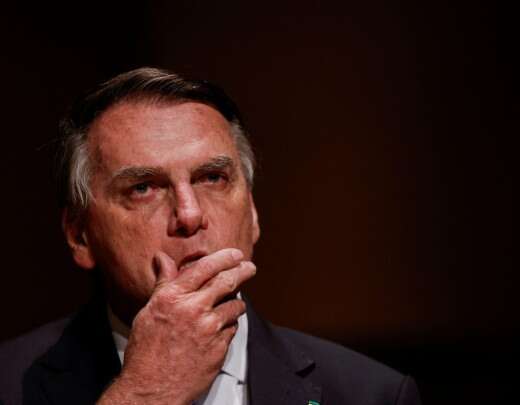 Desvios de Bolsonaro com joias foram de R$ 6,8 milhÃµes, afirma PF em errata