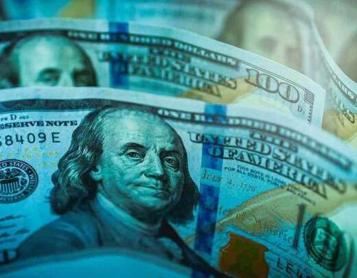 DÃ³lar chega a R$ 6,20, BC intervÃ©m e cotaÃ§Ã£o fecha o dia a R$ 6,09