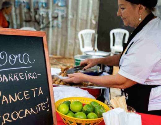 Circuito GastronÃ´mico de Favelas realiza ediÃ§Ã£o de Natal com 10 cozinheiros