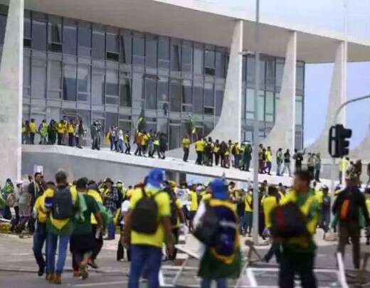 Lula organiza eventos para relembrar os dois anos do 8 de janeiro