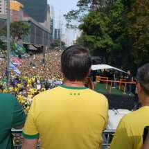 Bolsonaro reÃºne milhares de apoiadores para pedir impeachment de Moraes