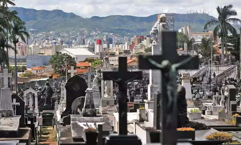 Dia de Finados: confira a programaÃ§Ã£o da Arquidiocese de BH e cemitÃ©rios