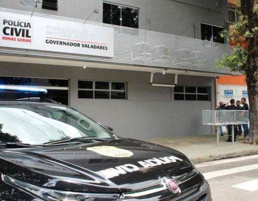 MG: mulher pede socorro a bombeiros e acaba presa