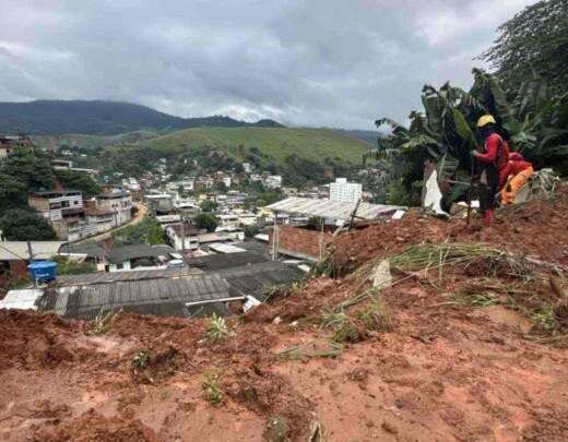 Bombeiros encontram corpo de sÃ©tima vÃ­tima da chuva em Ipatinga